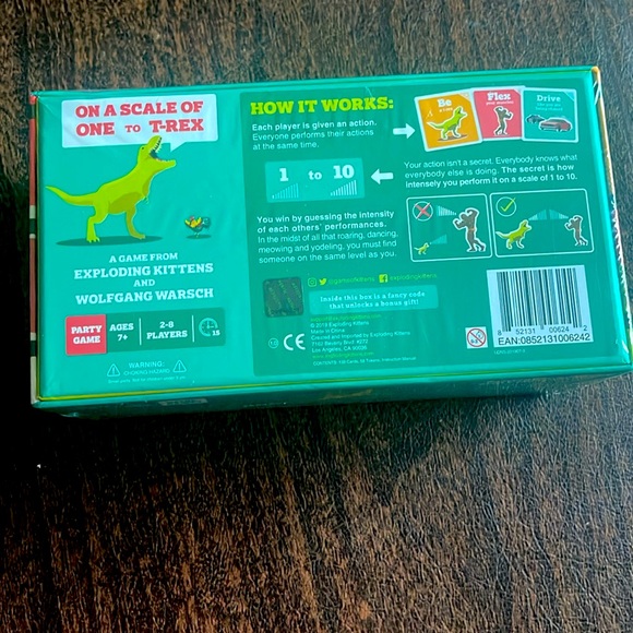 NEW On a Scale of One to T-Rex Party Game - Picture 3 of 4